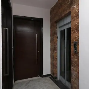Hotel O Avalon Palace